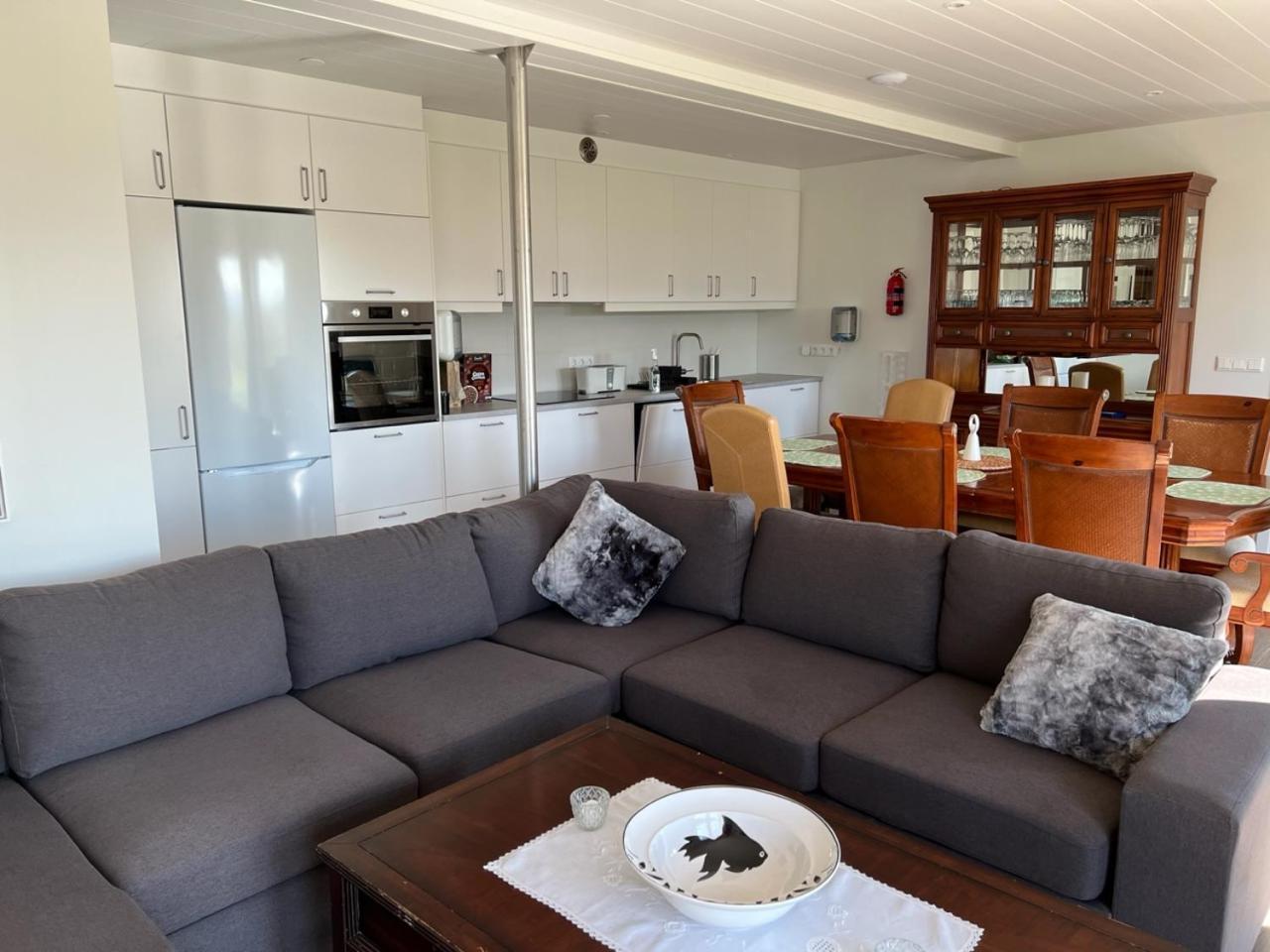 Laekjarkot Rooms And Cottages With Kitchen Borgarnes Exterior foto